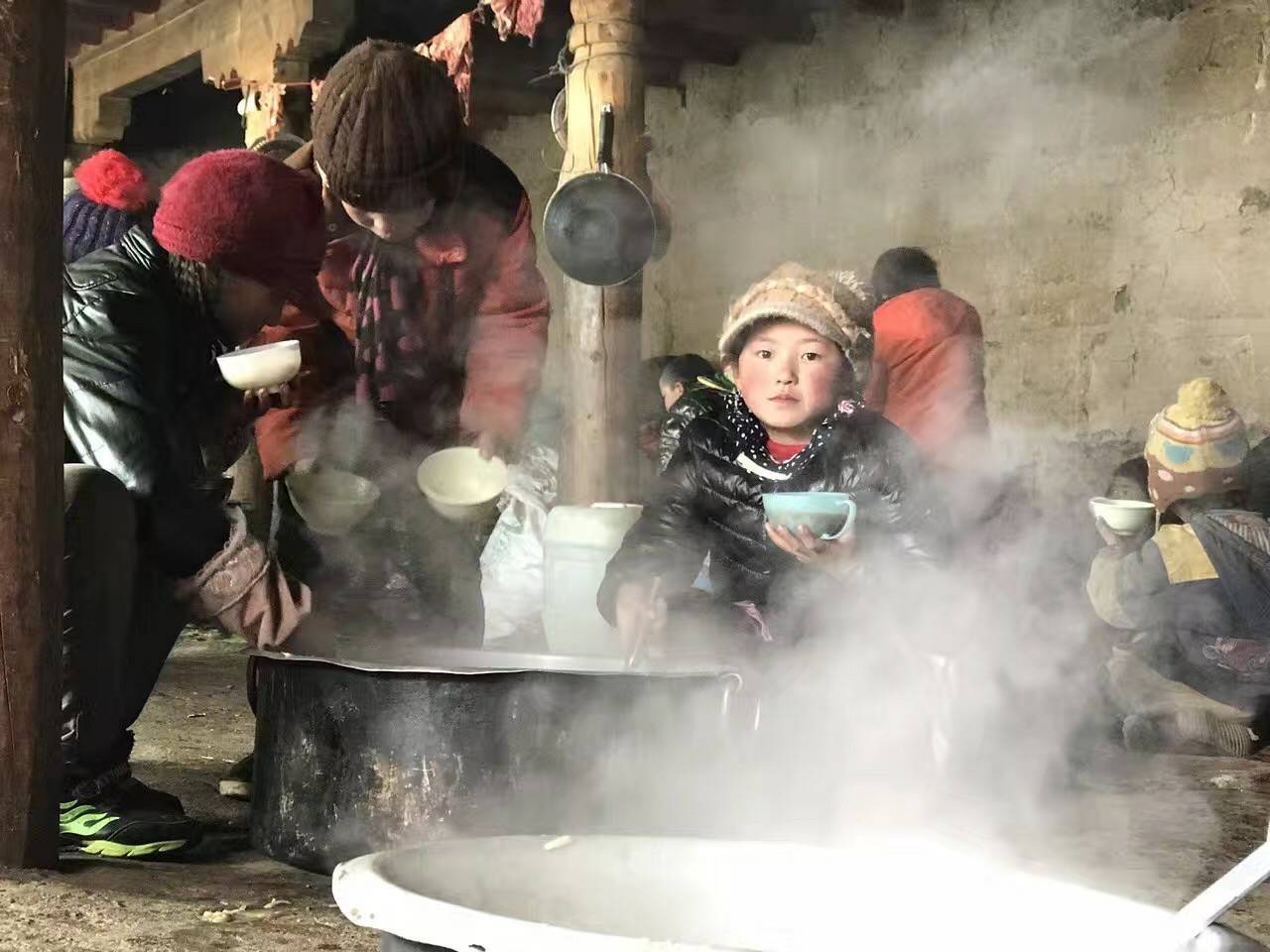 杭州俊赫智能建筑有限公司公益回顾丨家国同欢月同圆 温暖满载甘孜州(图10)